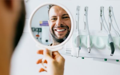 ¿Implantes o prótesis dentales?